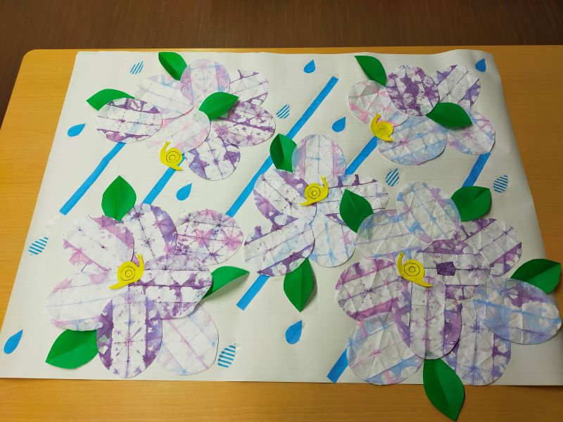 いこいの里徳吉　【6月の壁画あじさい】