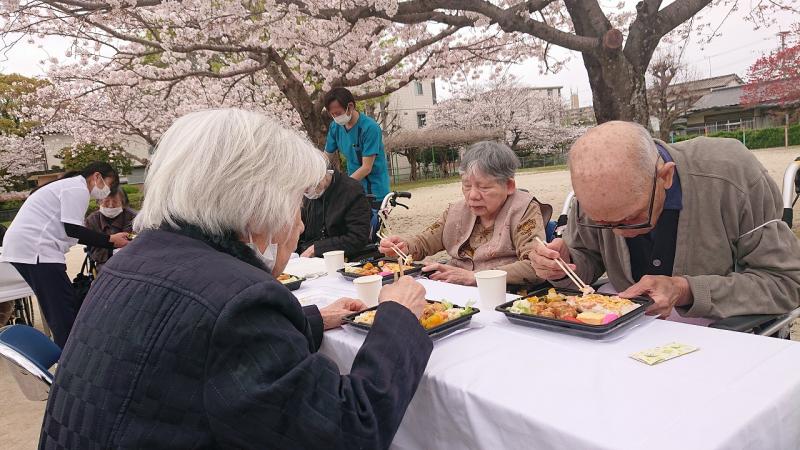 いこいの里巨勢【お花見会】